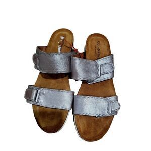 Comfortiva flat sandal  